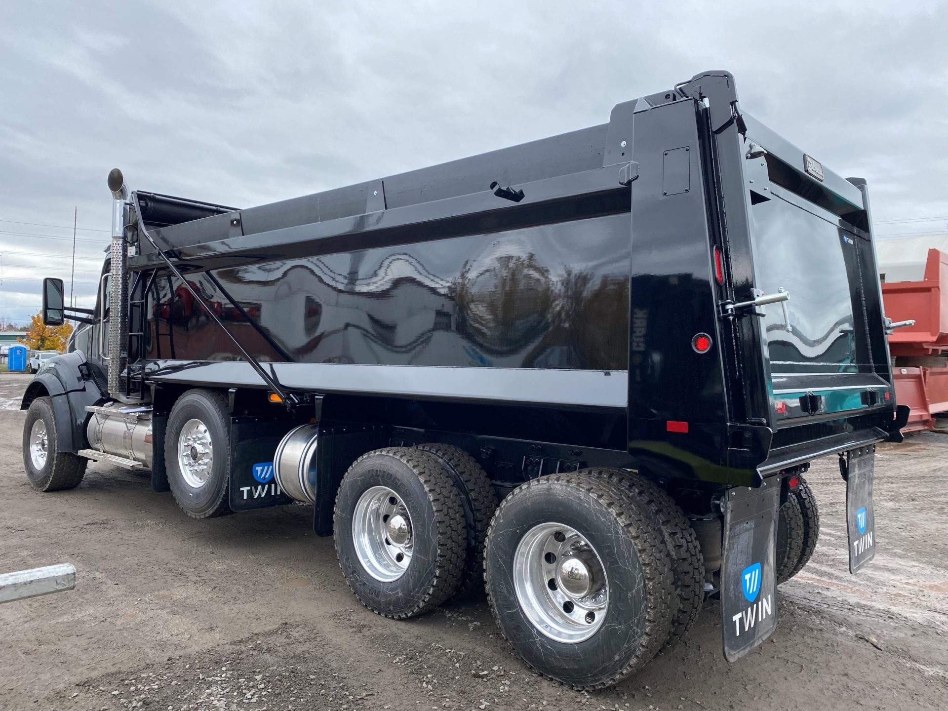 Demo units & used equipment Twin Equipment Ltd Truck Equipment