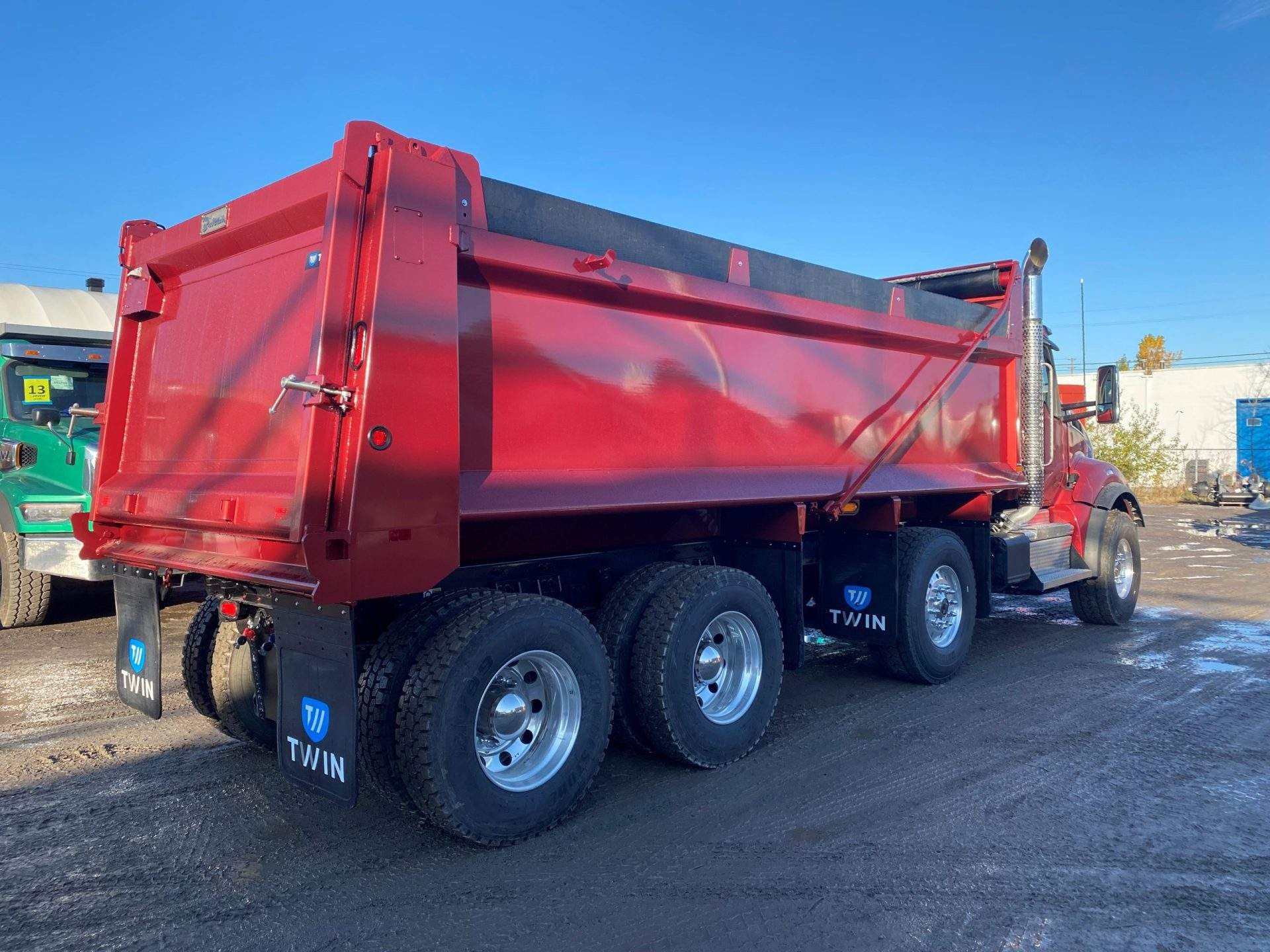 Demo units & used equipment Twin Equipment Ltd Truck Equipment